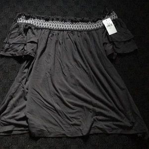 Off the shoulder American eagle top